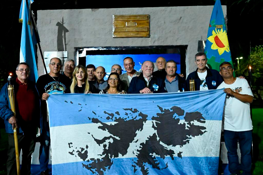 Homenaje a los Veteranos y Caídos en Malvinas